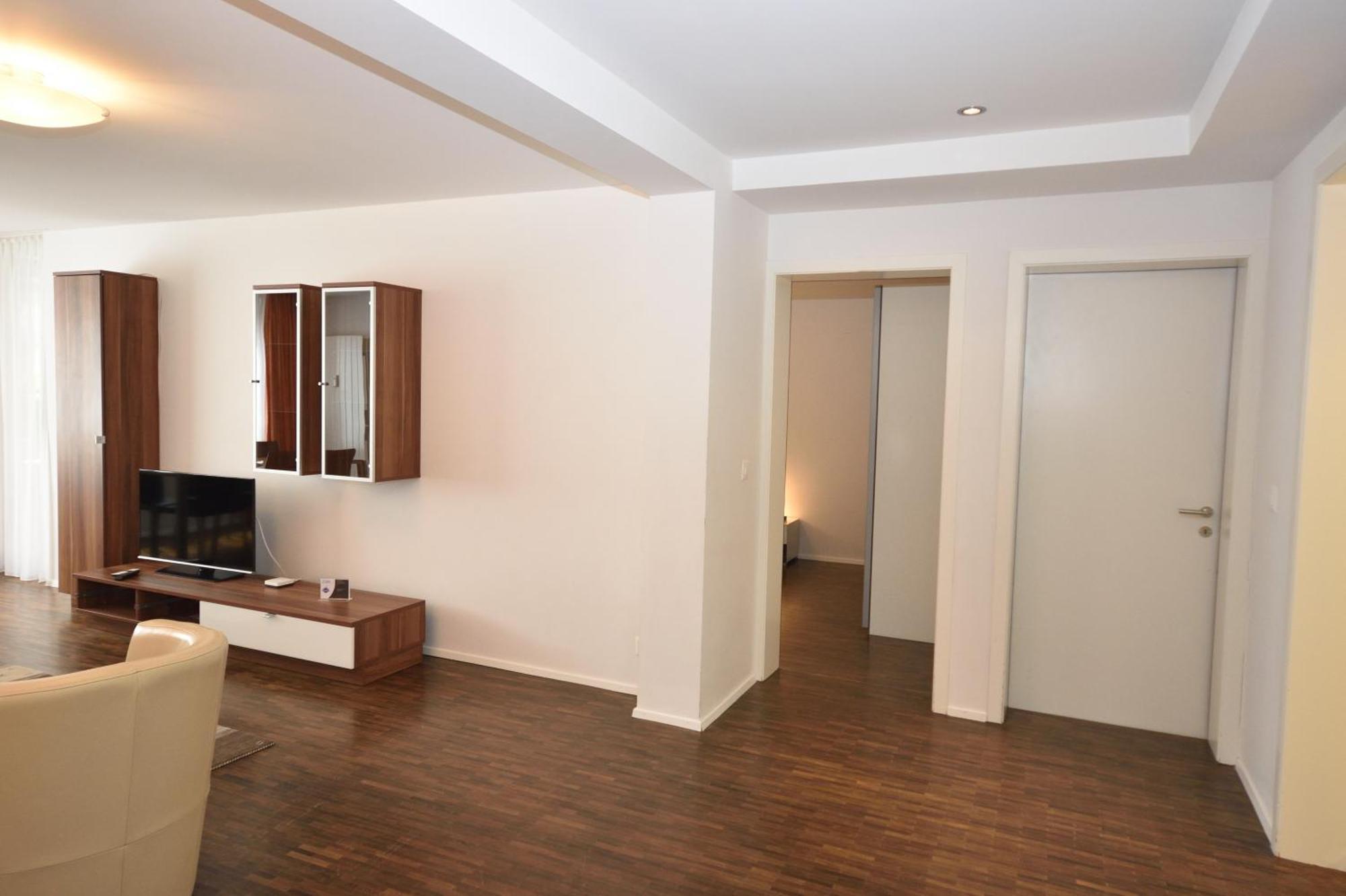 Stylish 2Br Near Lake - Flower 3 Цюрих Экстерьер фото